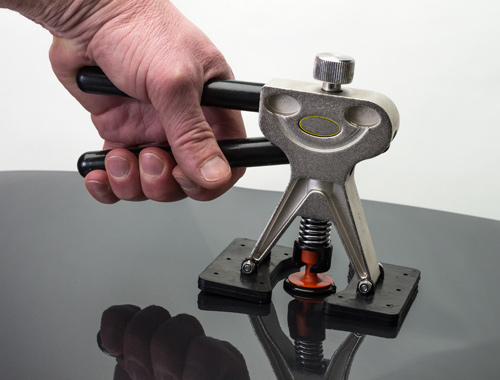 Gerät zum lackschadenfreien Dellendrücken